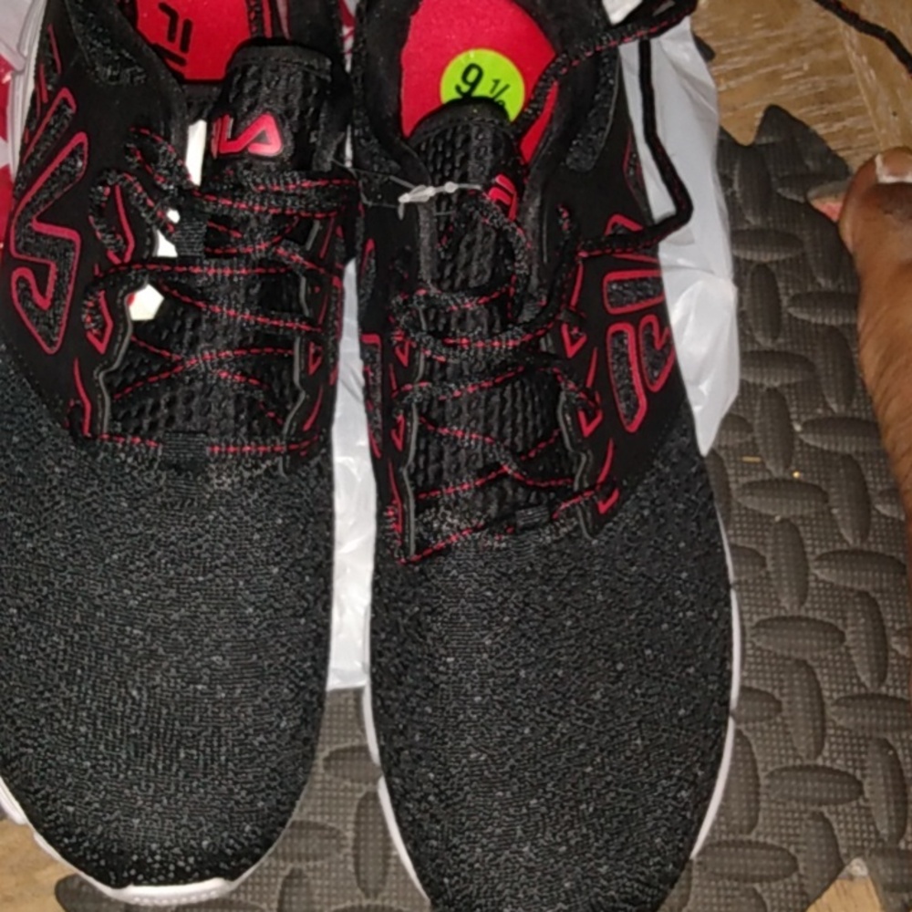 Black 9.5 Fila Running Sneakers New with Tags
